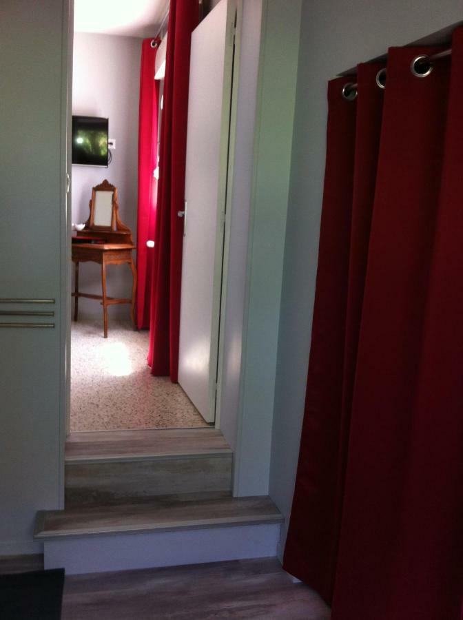 L'oustau De Malo Guest house Sainte-Cecile-les-Vignes